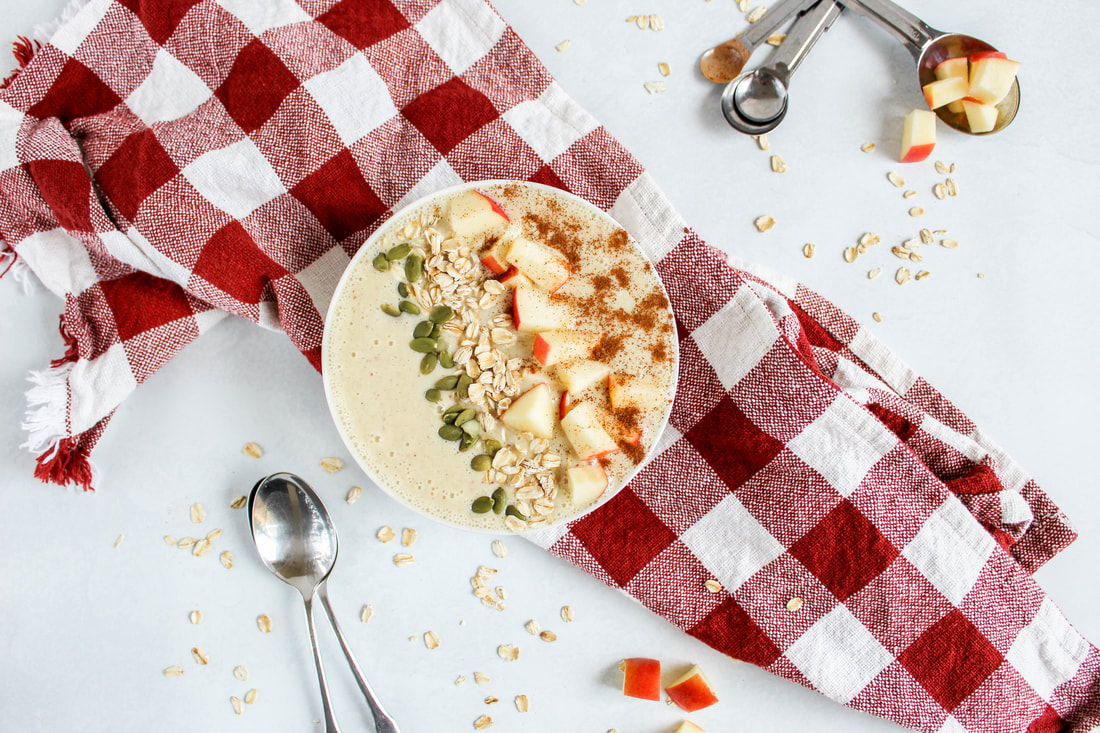 apple pie smoothie bowl with apples cinnamon apple cider greek yogurt