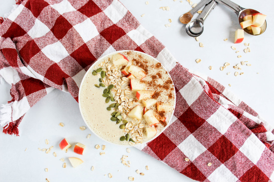 apple pie smoothie bowl with apples cinnamon apple cider greek yogurt