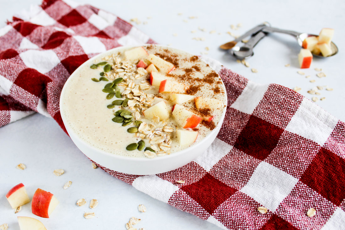 apple pie smoothie bowl with apples cinnamon apple cider greek yogurt