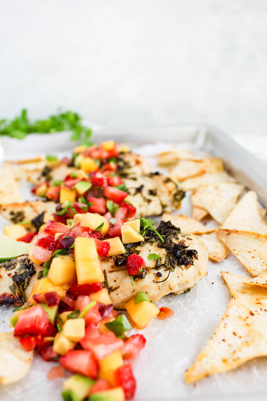 sheet pan chicken with strawberry mango salsa