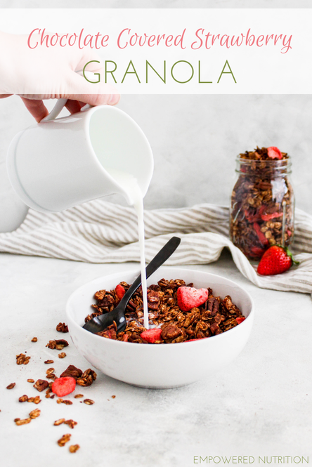 chocolate covered strawberry granola 